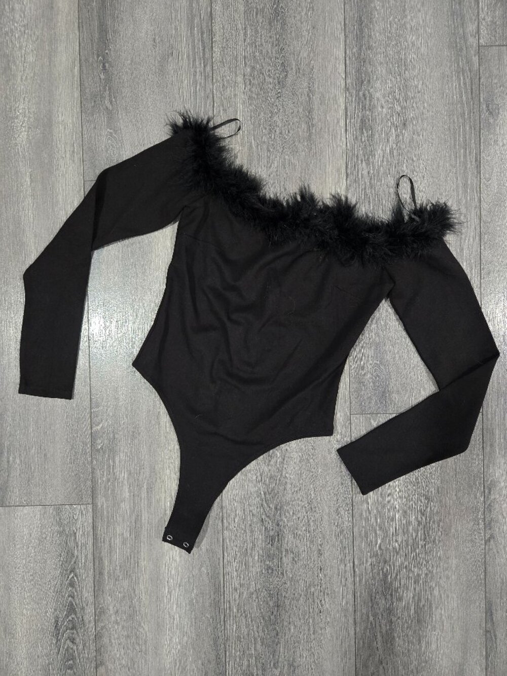 Forever 21 Bodysuit w/ Feather Neckline sz S- NWOT